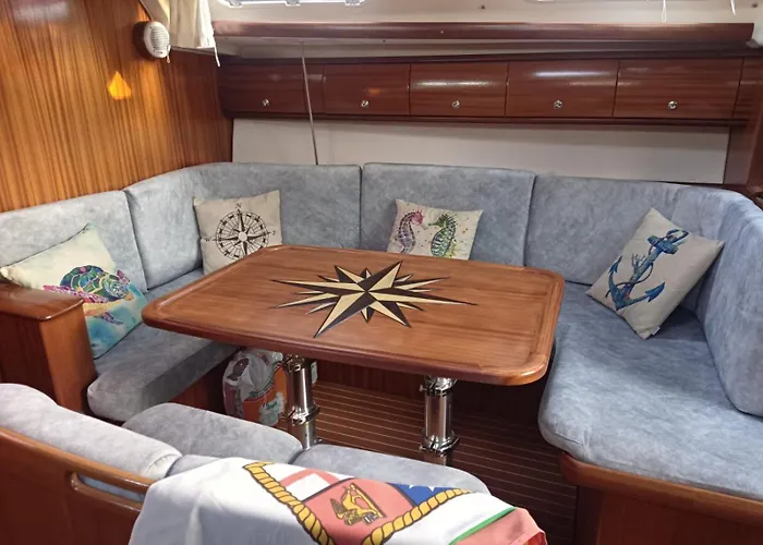 Πλωτό κατάλυμα Veronica Λευκάδα